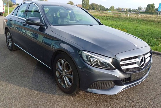 Mercedes-Benz C 180