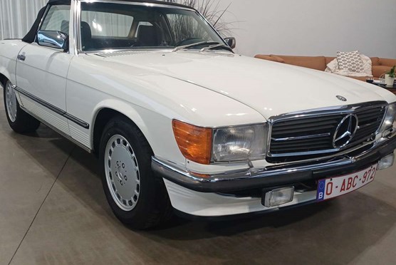 Mercedes-Benz SL 560